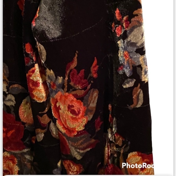 Linea By Louis Dell’ Olio Vintage Black with Bright Floral Velour Button Blazer - Picture 5 of 8
